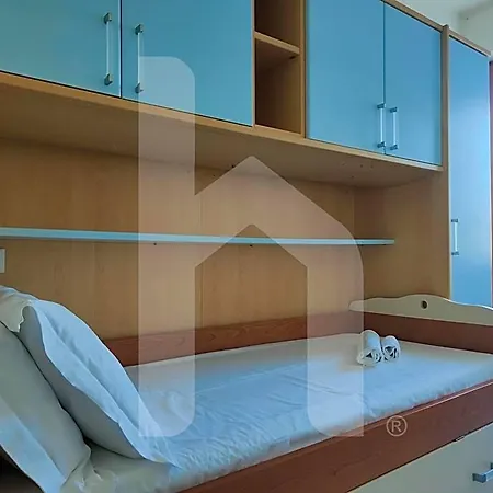 Homiday - Residenza Ingrid 3* Scerne